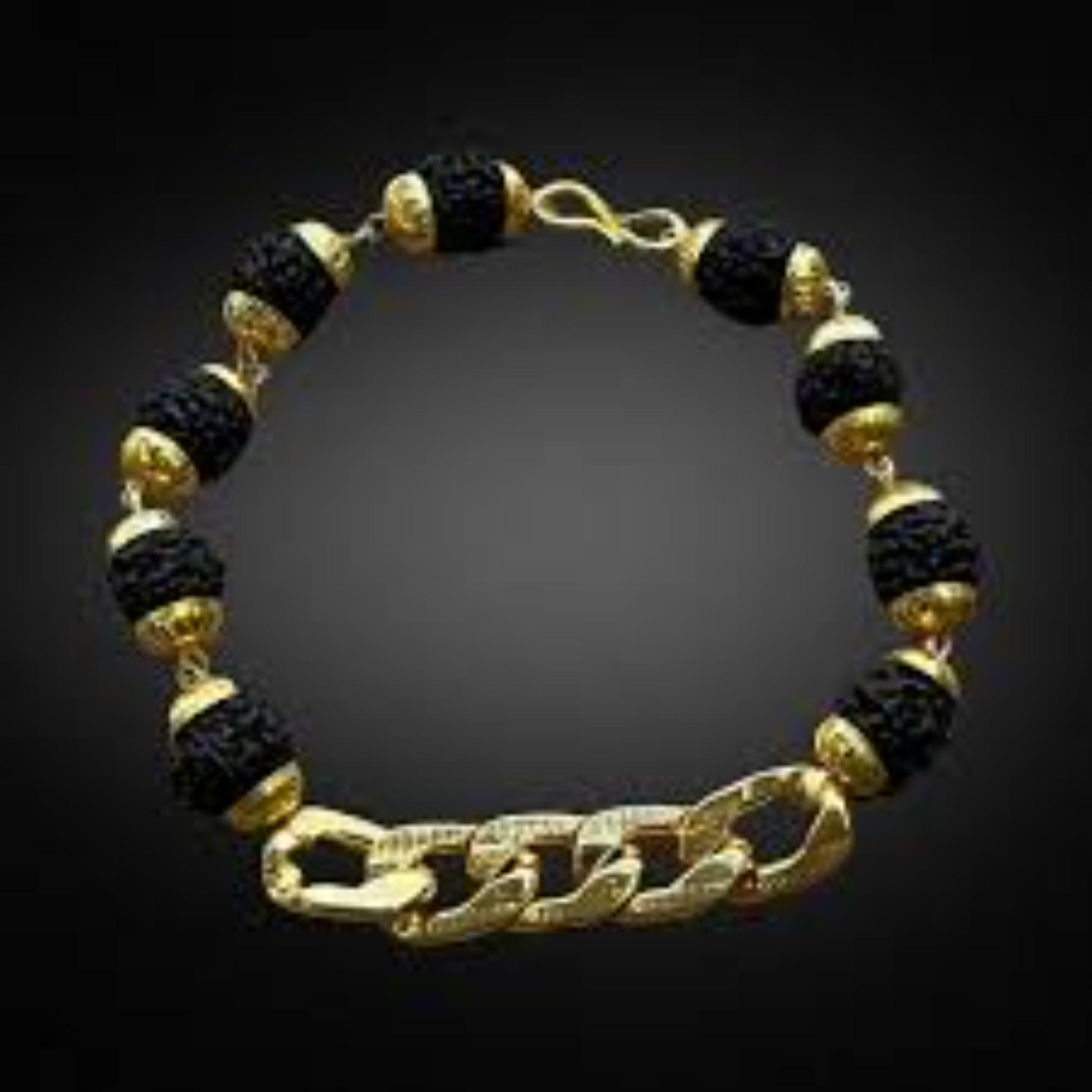 Gold Pleated Baraclate